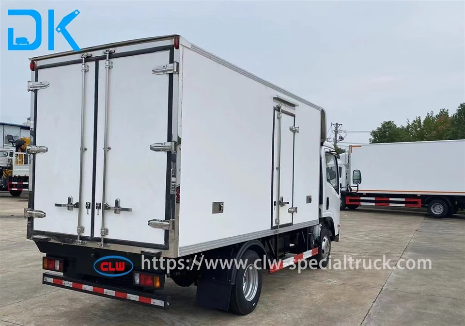 Isuzu Specialized Insulated Truck