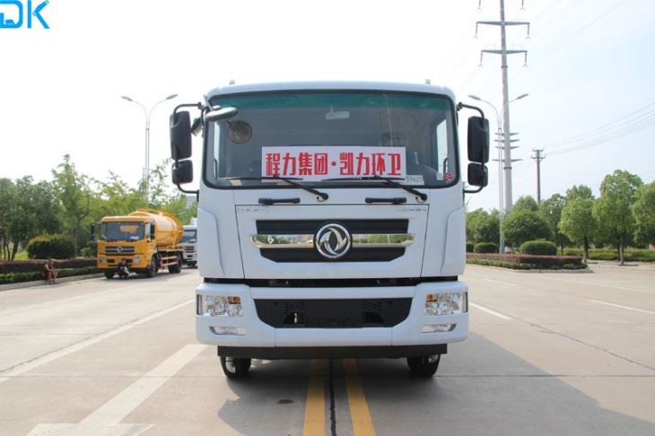 CLW Water Tank Truck