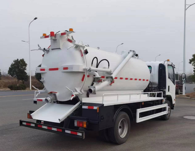 5m³ kamion za čišćenje kanalizacije